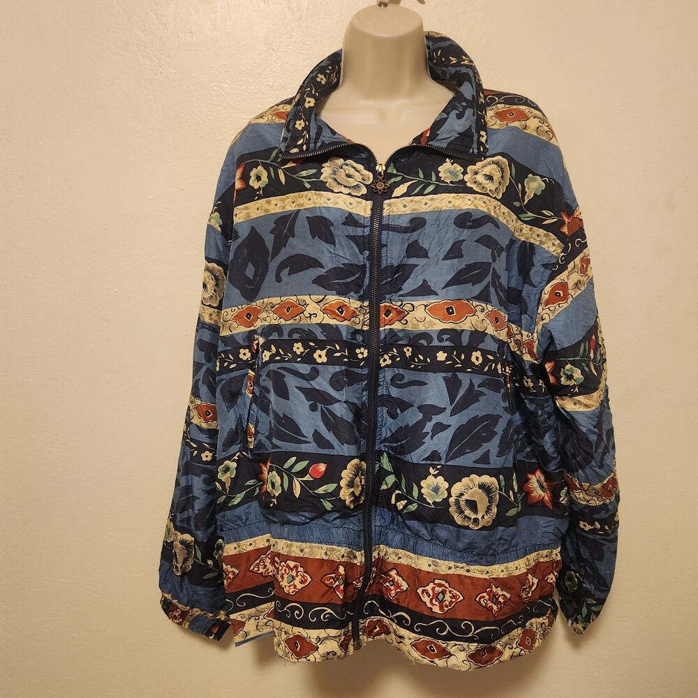 Vintage 100% silk East West Silks Coat size Large